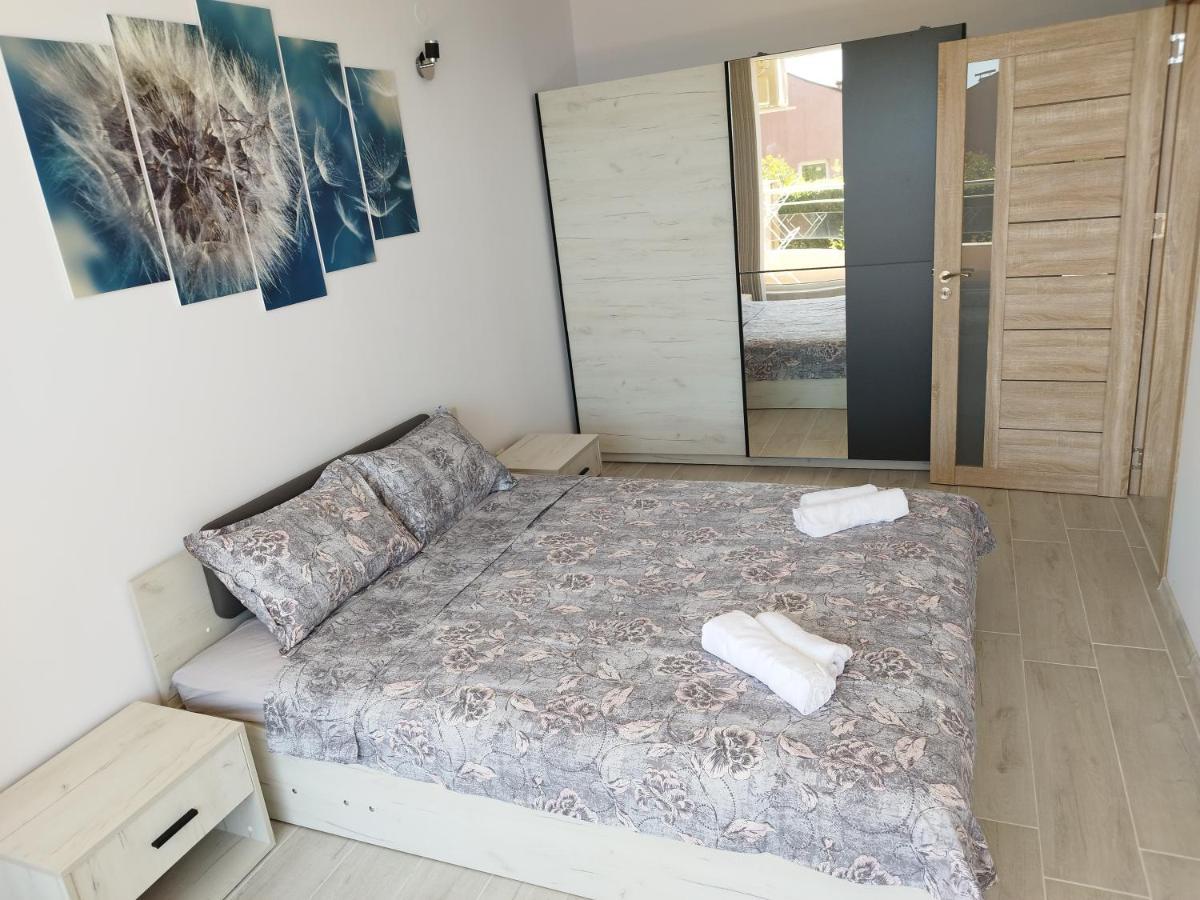 Green, Quiet And Beautiful 1 Apartment Kavarna Exterior photo